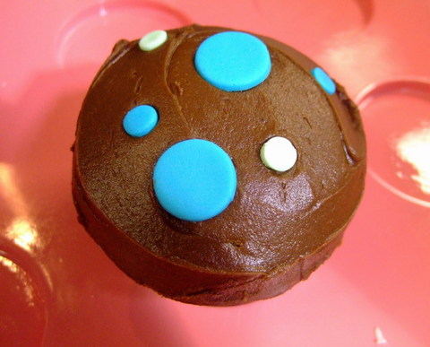 chocolate cupcake polka dot